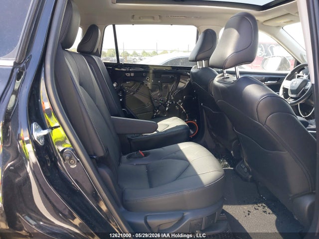 Продаж на аукціоні авто 2025 Toyota Highlander, vin: 5TDEBRCH6SS655656, номер лоту: 12621000