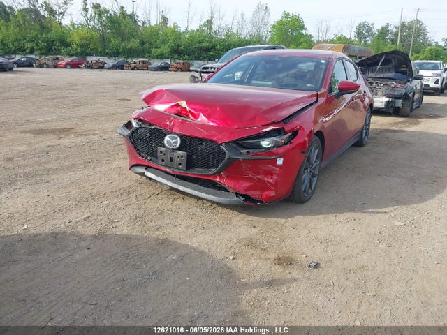 Mazda 3 Premium 2024 JM1BPBMM5R1705624 Image 2