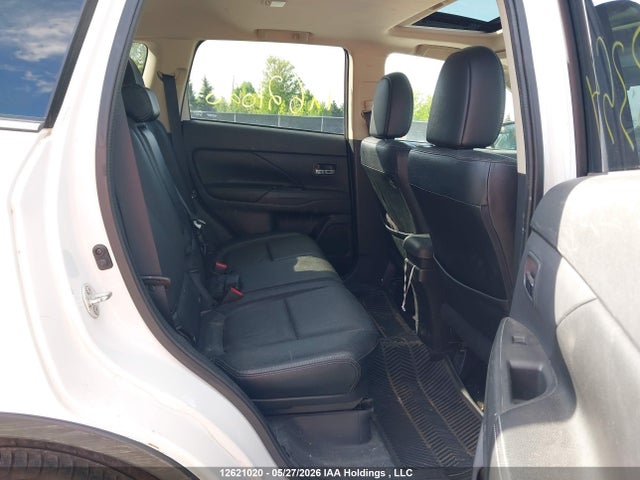 2015 Mitsubishi Outlander Gt მანქანა იყიდება აუქციონზე, vin: JA4JZ4AX8FZ603354, აუქციონის ნომერი: 12621020