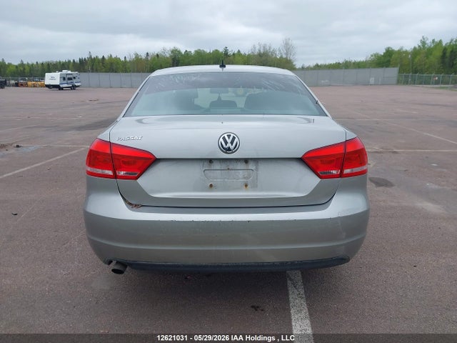 Продаж на аукціоні авто 2013 Volkswagen Passat 2.5l Trendline, vin: 1VWAH7A39DC004466, номер лоту: 12621031