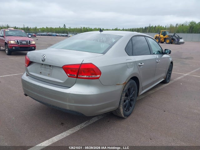 Продаж на аукціоні авто 2013 Volkswagen Passat 2.5l Trendline, vin: 1VWAH7A39DC004466, номер лоту: 12621031
