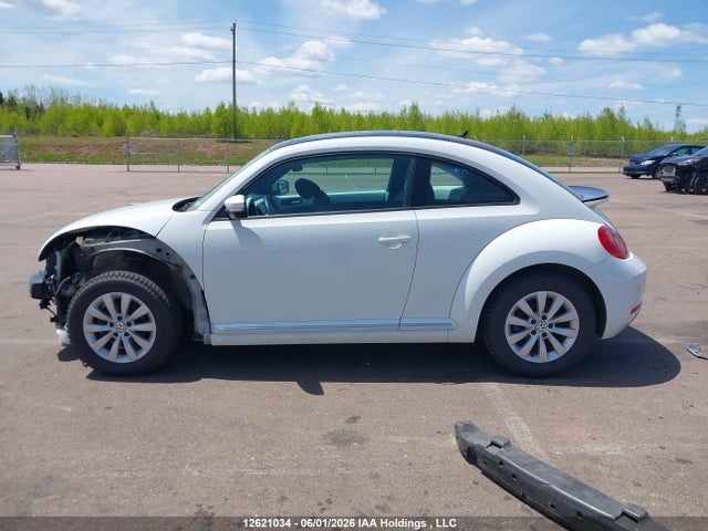 Volkswagen Beetle 2014 3VWJ07AT1EM642766 Image 14