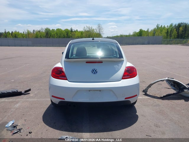 Volkswagen Beetle 2014 3VWJ07AT1EM642766 Image 16