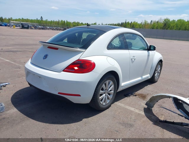 Volkswagen Beetle 2014 3VWJ07AT1EM642766 Image 4