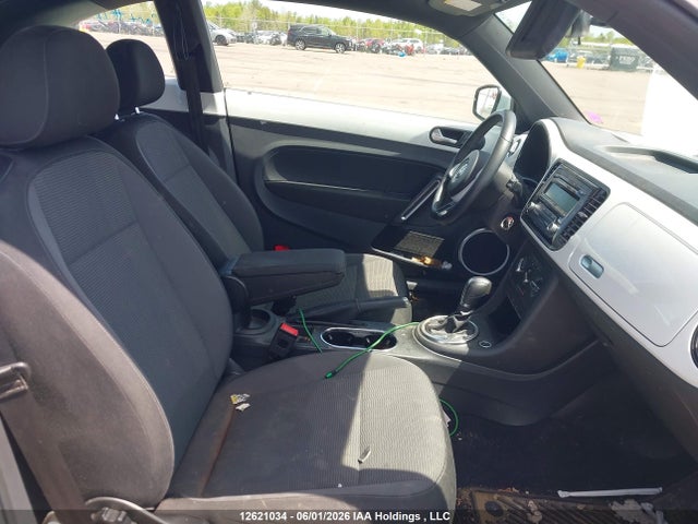 Volkswagen Beetle 2014 3VWJ07AT1EM642766 Image 5