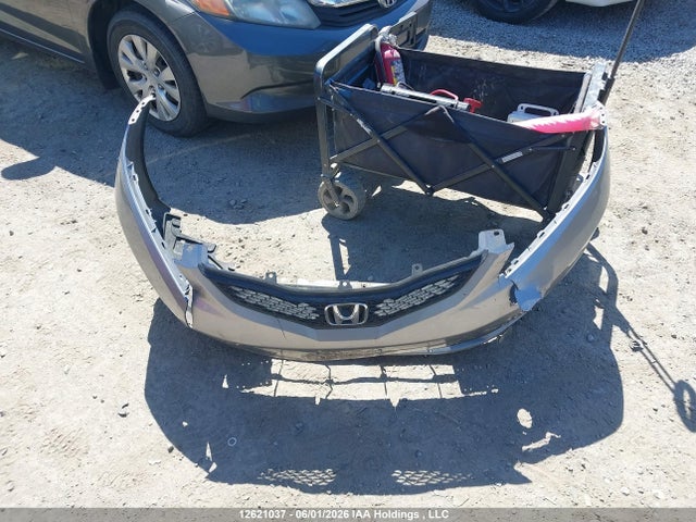 12621037 :رقم المزاد ، JHMGE8H58AC805046 vin ، 2010 Honda Fit Lx مزاد بيع