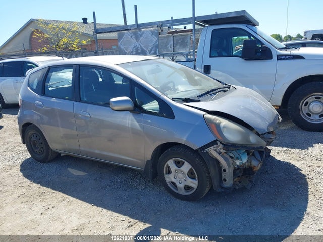 12621037 :رقم المزاد ، JHMGE8H58AC805046 vin ، 2010 Honda Fit Lx مزاد بيع