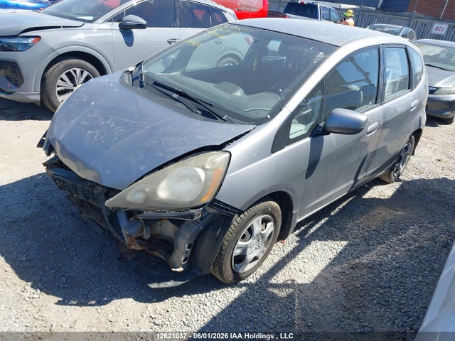 12621037 :رقم المزاد ، JHMGE8H58AC805046 vin ، 2010 Honda Fit Lx مزاد بيع