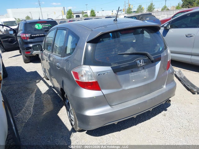 12621037 :رقم المزاد ، JHMGE8H58AC805046 vin ، 2010 Honda Fit Lx مزاد بيع