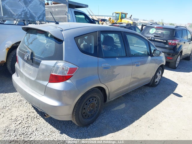 12621037 :رقم المزاد ، JHMGE8H58AC805046 vin ، 2010 Honda Fit Lx مزاد بيع