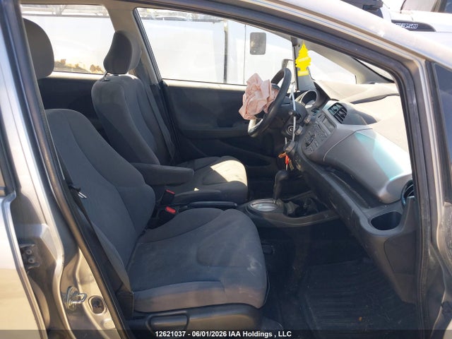 12621037 :رقم المزاد ، JHMGE8H58AC805046 vin ، 2010 Honda Fit Lx مزاد بيع