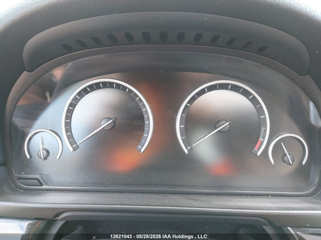 2013 Bmw 535i Xdrive მანქანა იყიდება აუქციონზე, vin: WBAFU7C50DDU71933, აუქციონის ნომერი: 12621043