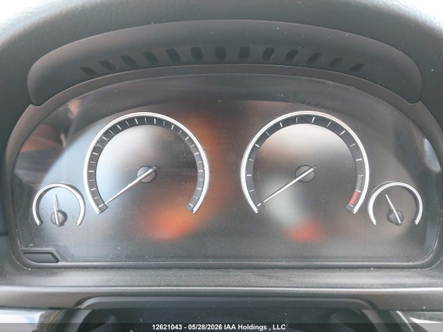 2013 Bmw 535i Xdrive მანქანა იყიდება აუქციონზე, vin: WBAFU7C50DDU71933, აუქციონის ნომერი: 12621043