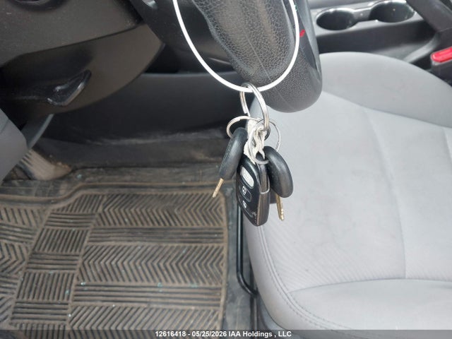 Продажа на аукционе авто 2013 Hyundai Elantra Gl, vin: 5NPDH4AE4DH315436, номер лота: 12616418