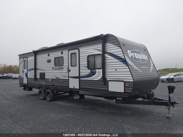 Heartland Trailer 2018 5SFPB322XJE352142 Image 2