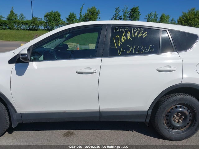 12621066 :رقم المزاد ، 2T3ZFREV8GW243365 vin ، 2016 Toyota Rav4 Le مزاد بيع