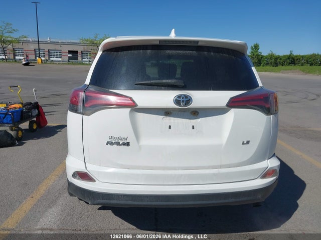 12621066 :رقم المزاد ، 2T3ZFREV8GW243365 vin ، 2016 Toyota Rav4 Le مزاد بيع