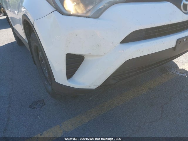 12621066 :رقم المزاد ، 2T3ZFREV8GW243365 vin ، 2016 Toyota Rav4 Le مزاد بيع
