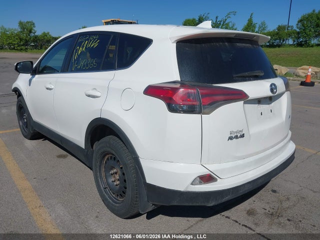12621066 :رقم المزاد ، 2T3ZFREV8GW243365 vin ، 2016 Toyota Rav4 Le مزاد بيع