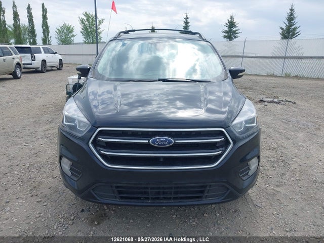 12621068 :رقم المزاد ، 1FMCU9J99HUA34571 vin ، 2017 Ford Escape Titanium مزاد بيع