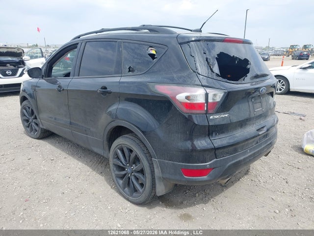12621068 :رقم المزاد ، 1FMCU9J99HUA34571 vin ، 2017 Ford Escape Titanium مزاد بيع