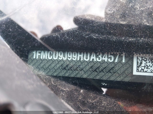 12621068 :رقم المزاد ، 1FMCU9J99HUA34571 vin ، 2017 Ford Escape Titanium مزاد بيع