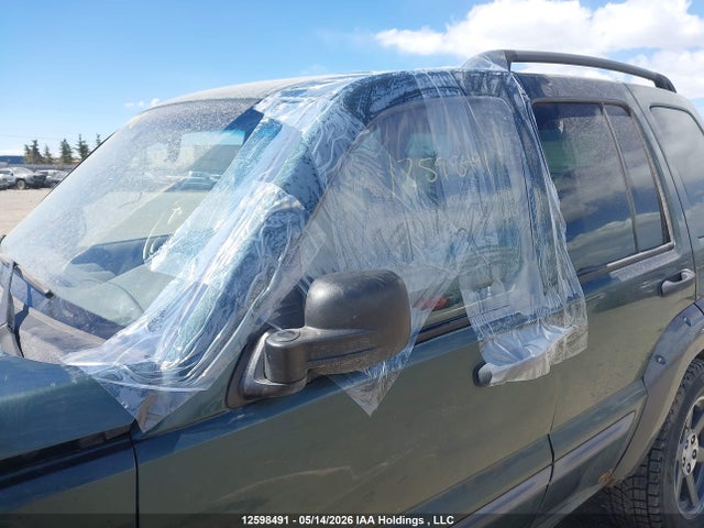 Продажа на аукционе авто 2002 Jeep Liberty Sport, vin: 1J4GL48K82W140715, номер лота: 12598491