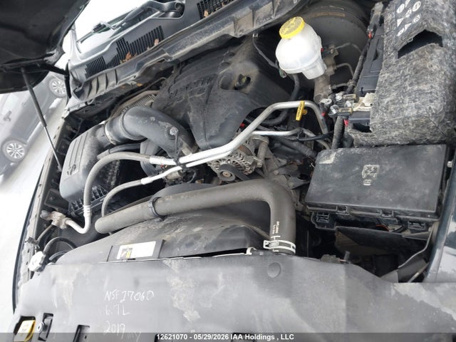 12621070 :رقم المزاد ، 1C6RR7LT6KS690721 vin ، 2019 Ram 1500 Classic Slt مزاد بيع