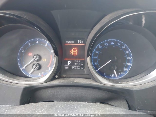 Продажа на аукционе авто 2015 Toyota Corolla S, vin: 2T1BURHE9FC372842, номер лота: 12621081