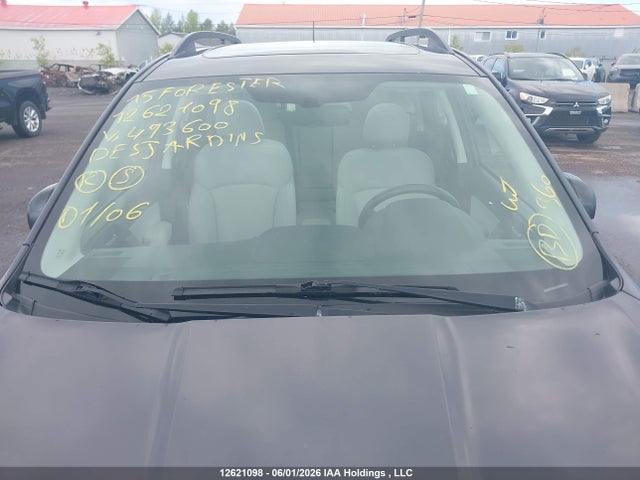 12621098 :رقم المزاد ، JF2SJCHC7FH493600 vin ، 2015 Subaru Forester 2.5i Limited مزاد بيع