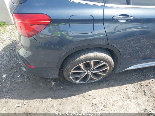 BMW X1 Xdrive28i 2016 WBXHT3C36G5E50059 Image 17