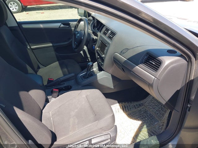 12621125 :رقم المزاد ، 3VW2K7AJ1FM419870 vin ، 2015 Volkswagen Jetta S مزاد بيع
