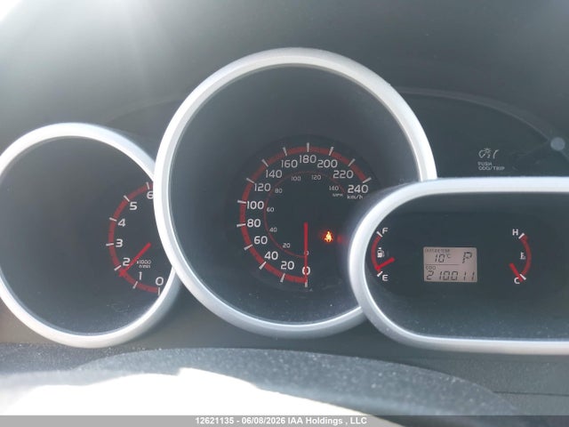 12621135 :رقم المزاد ، 2T1LE4EEXAC013646 vin ، 2010 Toyota Corolla Matrix S مزاد بيع