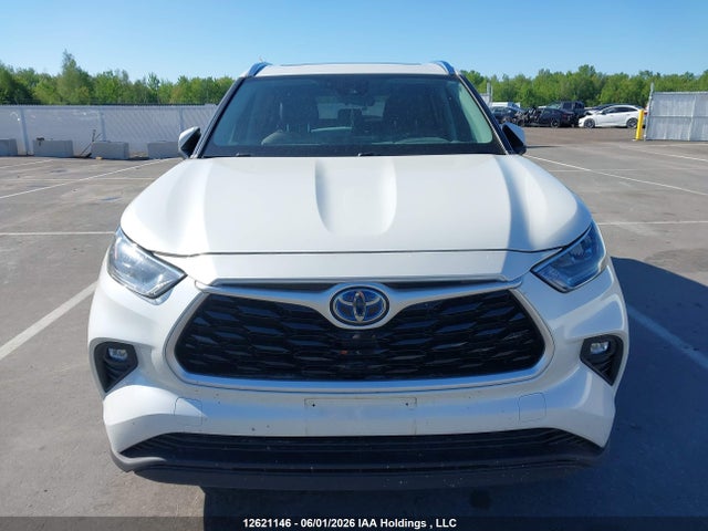 12621146 :رقم المزاد ، 5TDGBRCH6MS524304 vin ، 2021 Toyota Highlander Hybrid Xle مزاد بيع
