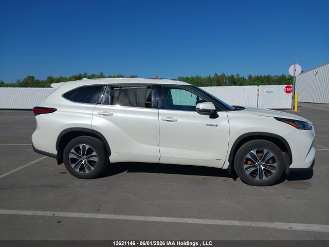 12621146 :رقم المزاد ، 5TDGBRCH6MS524304 vin ، 2021 Toyota Highlander Hybrid Xle مزاد بيع