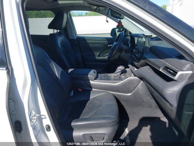 12621146 :رقم المزاد ، 5TDGBRCH6MS524304 vin ، 2021 Toyota Highlander Hybrid Xle مزاد بيع
