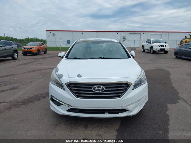 2016 Hyundai Sonata Se მანქანა იყიდება აუქციონზე, vin: 5NPE24AF1GH318460, აუქციონის ნომერი: 12621165