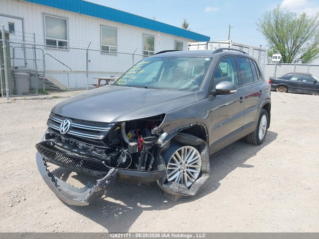12621171 :رقم المزاد ، WVGJV7AX4FW576055 vin ، 2015 Volkswagen Tiguan S/se/sel/r-line مزاد بيع