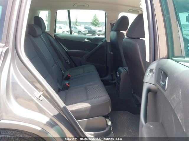 12621171 :رقم المزاد ، WVGJV7AX4FW576055 vin ، 2015 Volkswagen Tiguan S/se/sel/r-line مزاد بيع