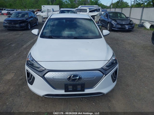 2020 Hyundai Ioniq Se მანქანა იყიდება აუქციონზე, vin: KMHC75LJ7LU076365, აუქციონის ნომერი: 12621175