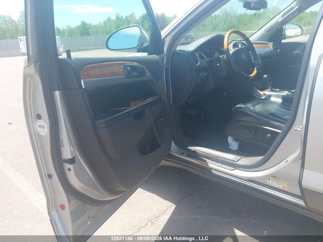 12621186 :رقم المزاد ، 5GAER23718J192682 vin ، 2008 Buick Enclave Cxl مزاد بيع
