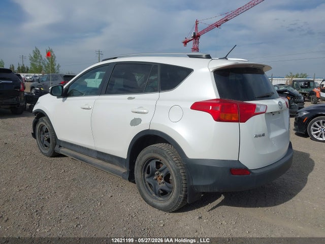 Продажа на аукционе авто 2015 Toyota Rav4 Xle, vin: 2T3RFREV5FW270067, номер лота: 12621199