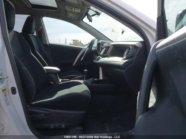 Продажа на аукционе авто 2015 Toyota Rav4 Xle, vin: 2T3RFREV5FW270067, номер лота: 12621199