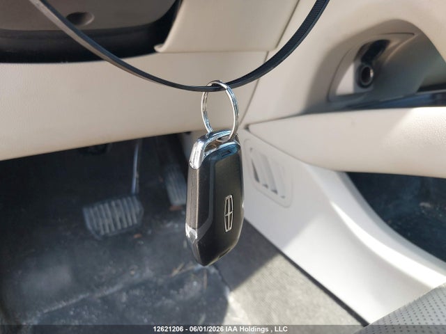 Продаж на аукціоні авто 2017 Lincoln Mkx Reserve, vin: 2LMPJ8LR6HBL21328, номер лоту: 12621206