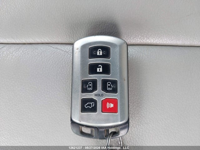 Продажа на аукционе авто 2013 Toyota Sienna Xle 7 Passenger, vin: 5TDDK3DC5DS065561, номер лота: 12621237
