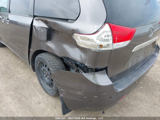 Продажа на аукционе авто 2013 Toyota Sienna Xle 7 Passenger, vin: 5TDDK3DC5DS065561, номер лота: 12621237