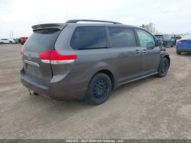 Продажа на аукционе авто 2013 Toyota Sienna Xle 7 Passenger, vin: 5TDDK3DC5DS065561, номер лота: 12621237