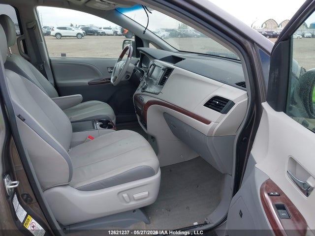 Продажа на аукционе авто 2013 Toyota Sienna Xle 7 Passenger, vin: 5TDDK3DC5DS065561, номер лота: 12621237
