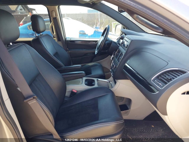 2015 Dodge Grand Caravan Se/sxt მანქანა იყიდება აუქციონზე, vin: 2C4RDGBG0FR691964, აუქციონის ნომერი: 12621246