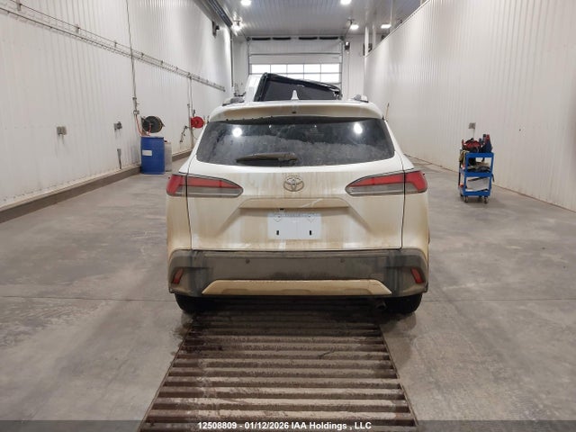 12508809 :رقم المزاد ، 7MUDAABG0RV096808 vin ، 2024 Toyota Corolla Cross Xle مزاد بيع